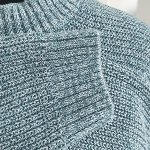 Old Navy Teal Knit Crew Neck Sweater - Picture 7 of 9